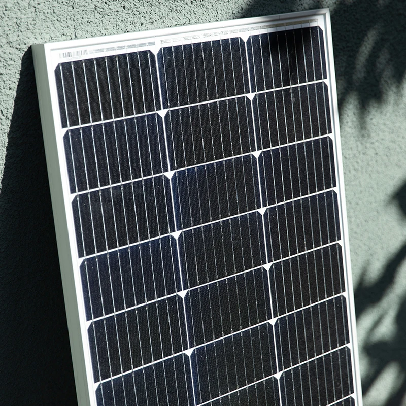 High Efficiency 40W-200W Mono Solar Panel Half Cell Type with IP67 Junction Box for Solar Power Systems