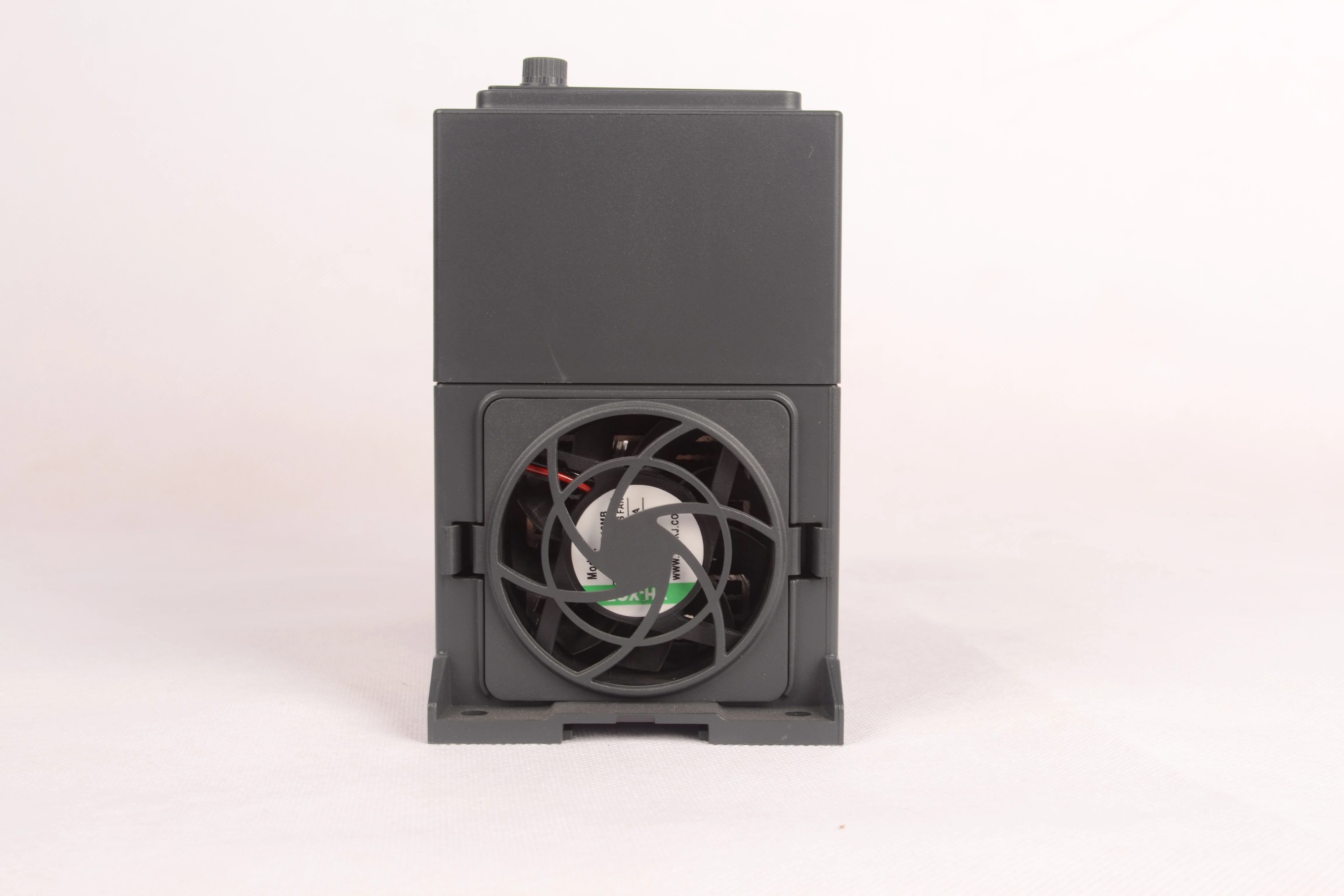 HARS Smart Big Sales 5.5KW VFD Inverter 1kw 2kw 3kw 4kw 5kw 35kw 45kw   Solar Pump System for Agriculture Irrigation