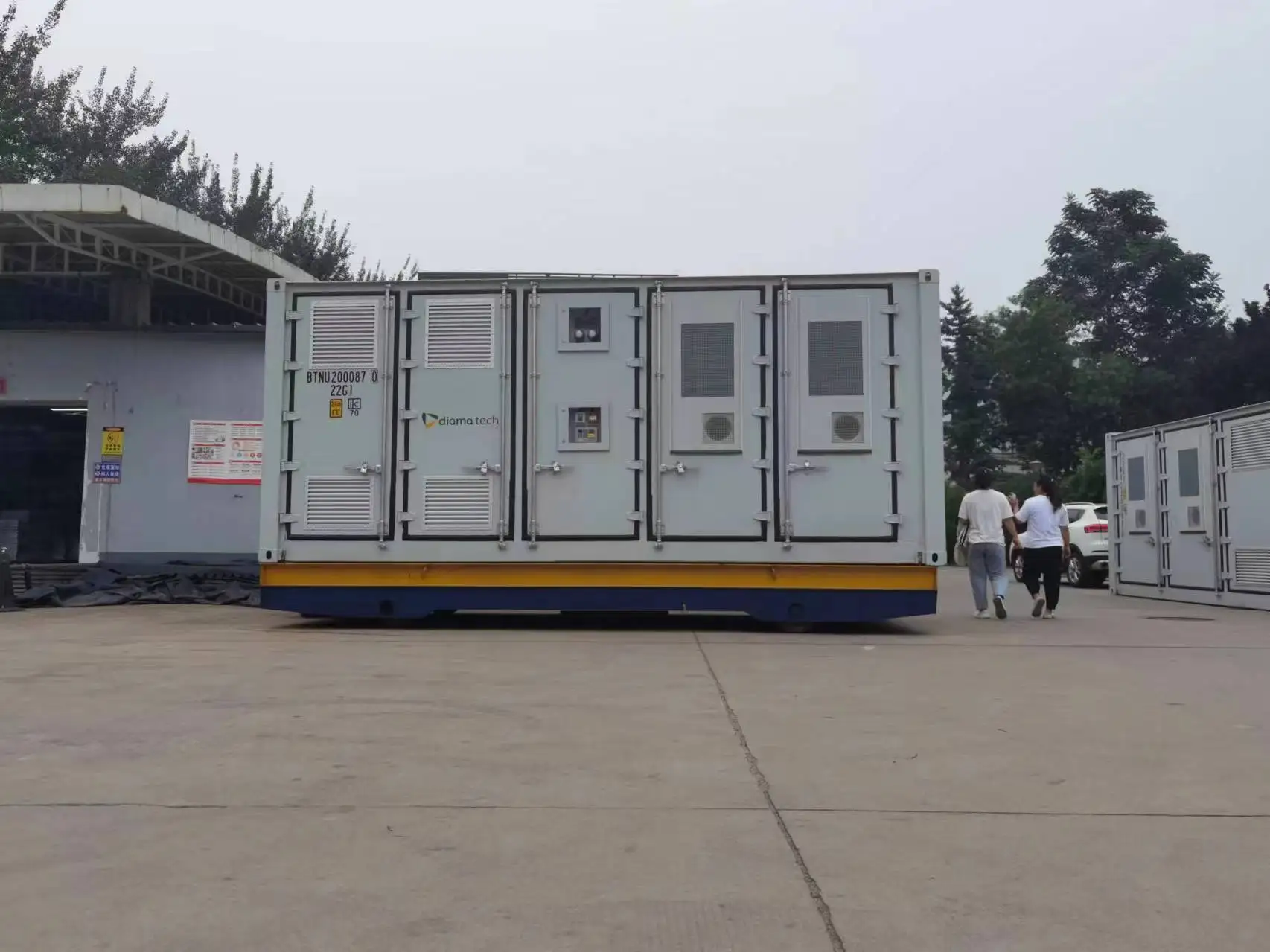 High Efficiency Air-Cooled Power Conversion System China LiFePO4 Battery Solar Energy Storage Container High Energy Storage
