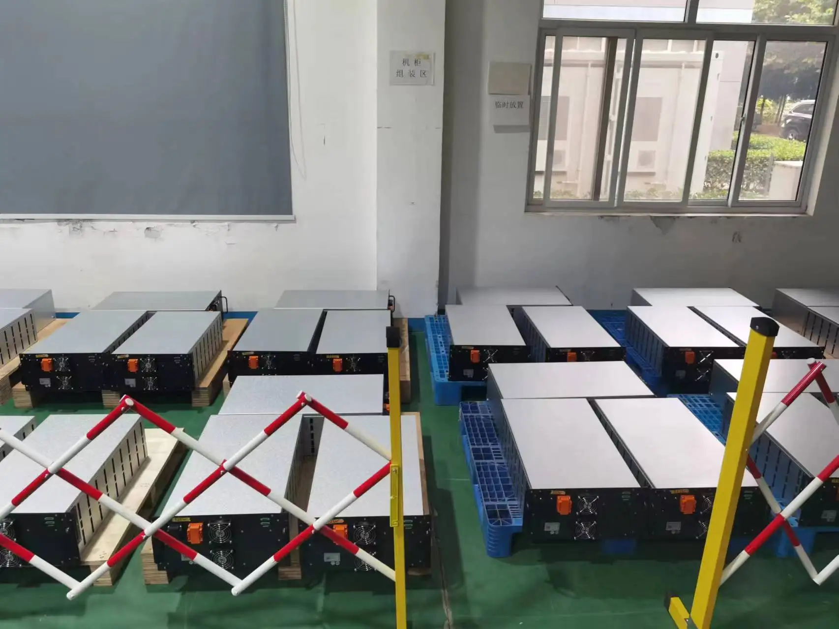 High Efficiency Air-Cooled Power Conversion System China LiFePO4 Battery Solar Energy Storage Container High Energy Storage