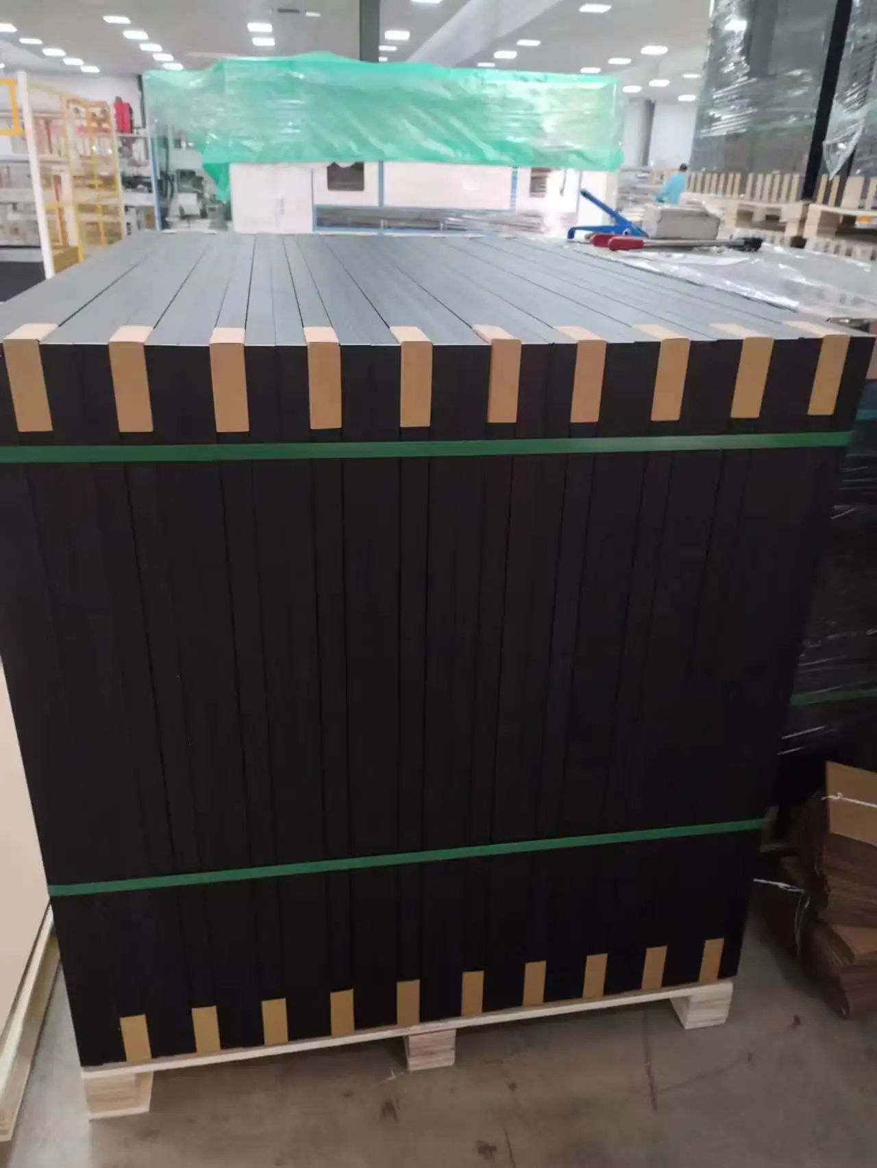 550w Canadia Solar Panel Cell Monocrystalline and Polycrystalline 450w 580w 700w All Black Solar Panels