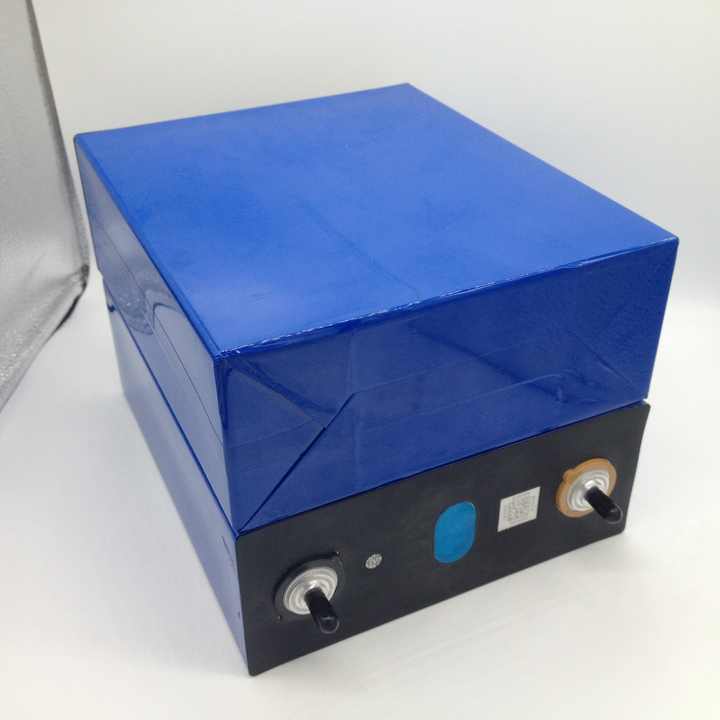 3.2V304AH Prismatic LiFePO4 Battery Cell with Welded Bolts 6000 Cycles Long Life for Power Tools Electric Bicycles