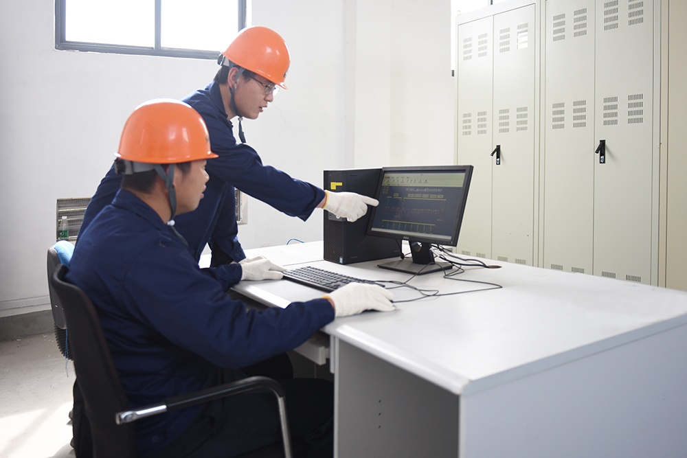 Intelligent Operation and Maintenance System Remote Control for Energy Storage Efficiency and Safety SUNO