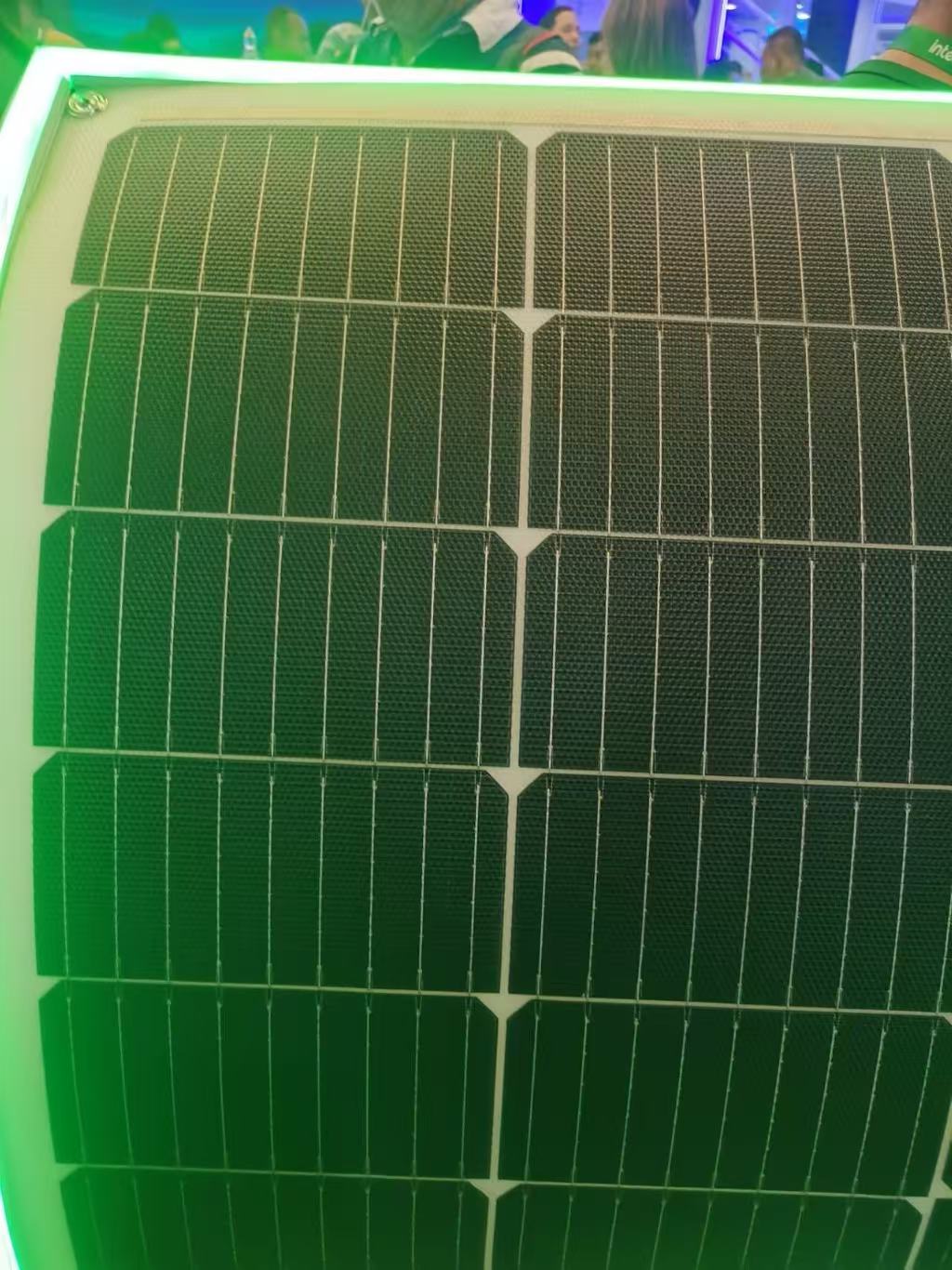 Flexible Panel 100W SunPower Solar Cells 20% Efficiency Ultra-Lightweight for Curved Surfaces and Portable Applications Alily Energy
