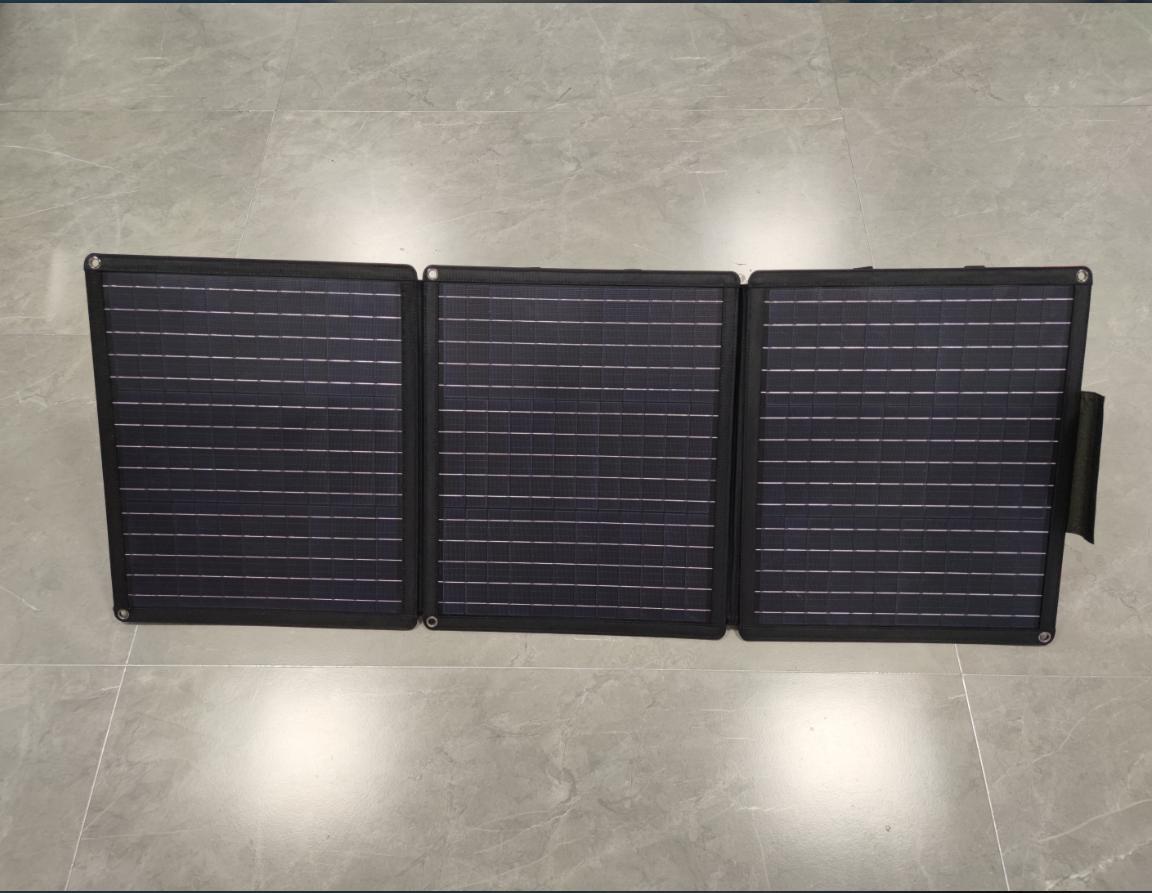 Portable Solar Charger 120W High-Efficiency Outdoor Power Solution for Camping and Emergency Use