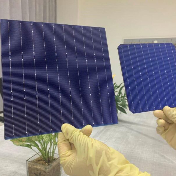 Solar Panel 635-665W BC Technology High Efficiency for Residential and Commercial Installations JUSTSOLAR