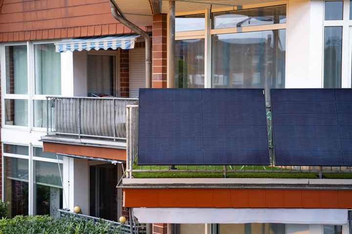 600W Balcony Solar Panel Kit All-in-One Plug and Play for Home Grid Germany TTN