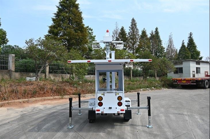 Portable Surveillance Tower 9 m Mast 2×460W Solar 4×200Ah Battery for Car Dealership Security Biglux