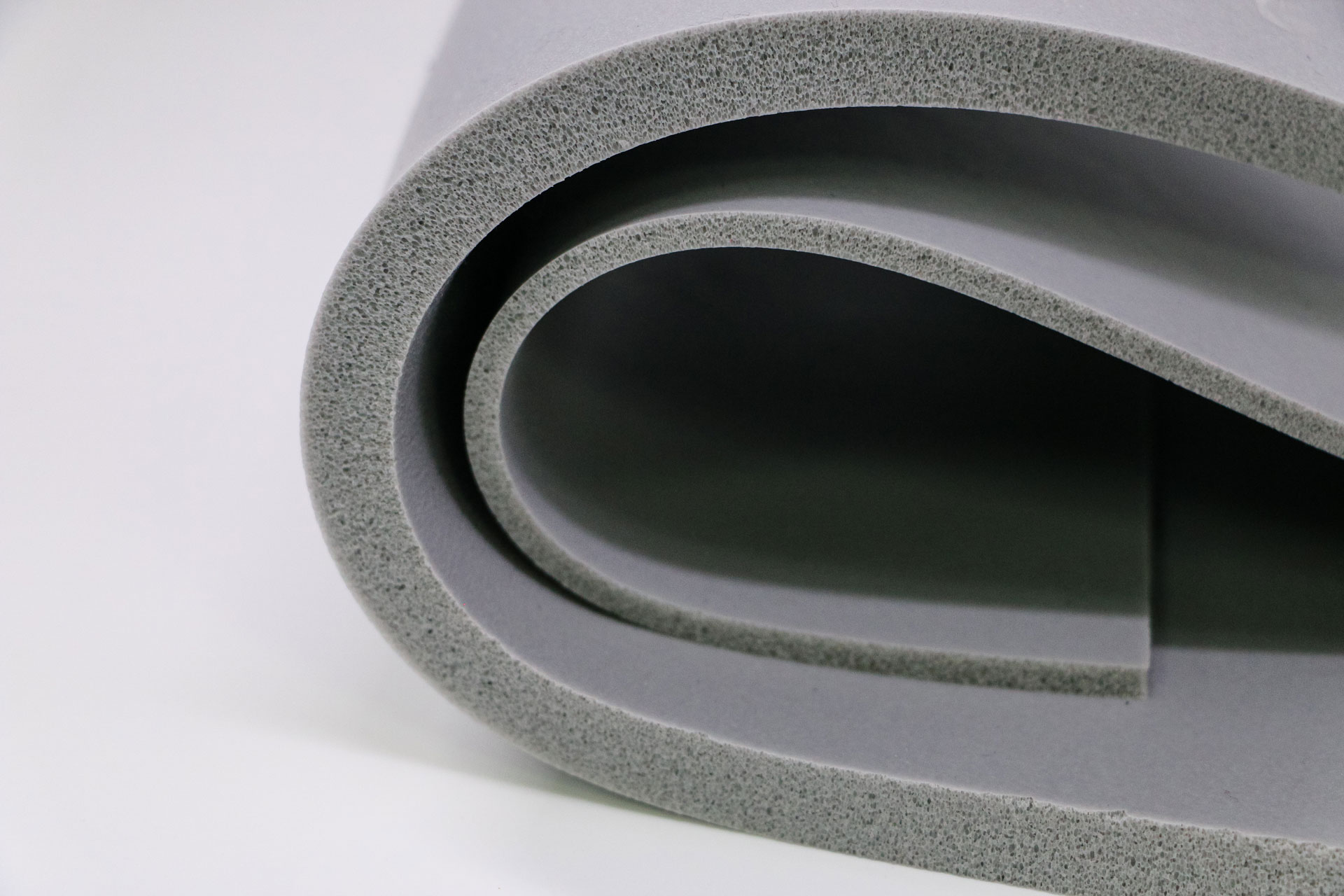 Low Smoke Silicone Foams High Elasticity Flame Retardant for Aerospace and Rail Transit FUTUREWAY?