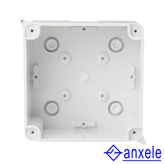 AX-RT 100×100×70 Junction Box IP65 Waterproof 7-Hole ABS Enclosure for Solar Energy, Battery Storage, Outdoor Electrical Systems Anxele